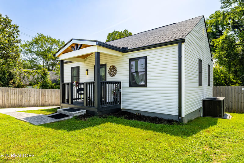 2032 Seminole Ave, Knoxville, TN 37915