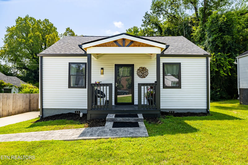2032 Seminole Ave, Knoxville, TN 37915