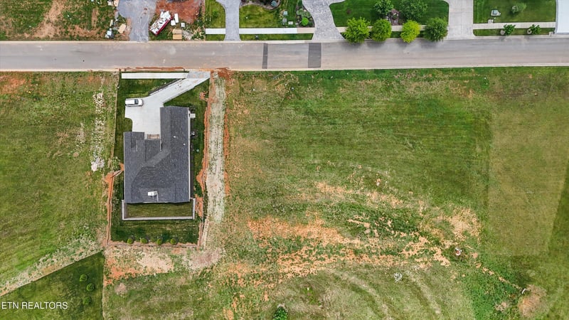 2033 Chestnut Ln, Loudon, TN 37774