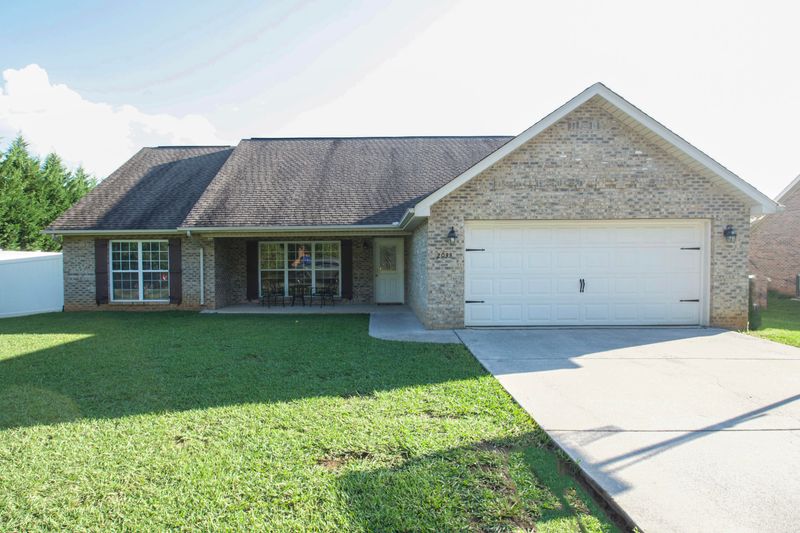 2033 Sequoyah Ave, Maryville, TN 37804