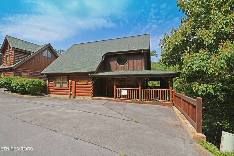 2034 Bear Haven Way, Sevierville, TN 37876