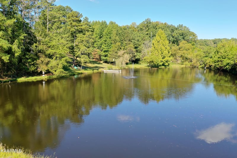 20340 Hines Valley Rd, Lenoir City, TN 37771