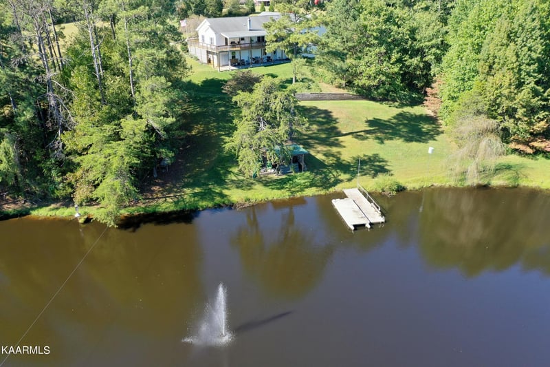 20340 Hines Valley Rd, Lenoir City, TN 37771