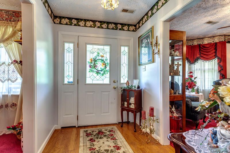 2035 Hinds Creek Rd, Heiskell, TN 37754