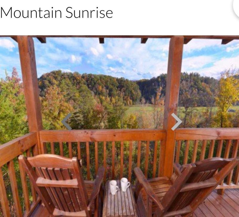 2035 Piney Overlook Ln, Sevierville, TN 37862