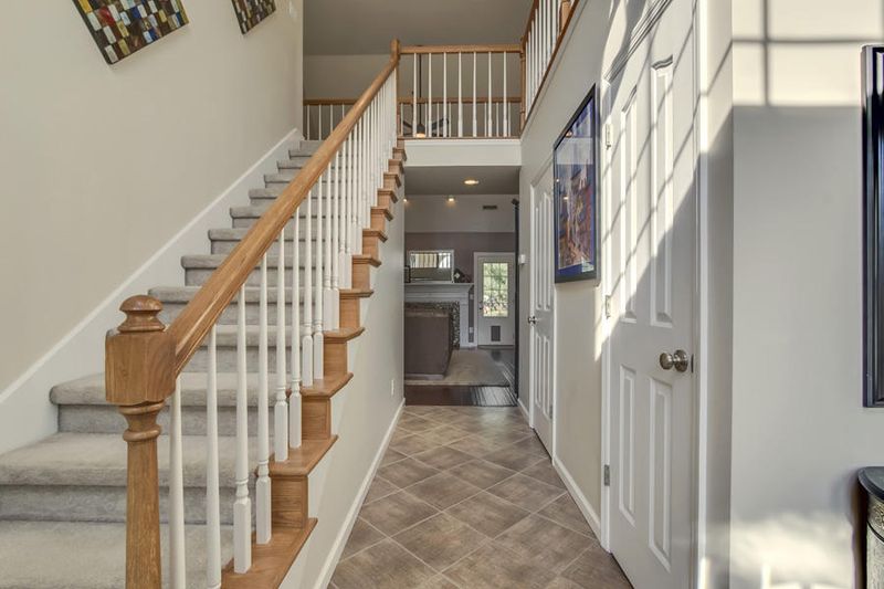 2035 Saint Gregorys Ct, Knoxville, TN 37931