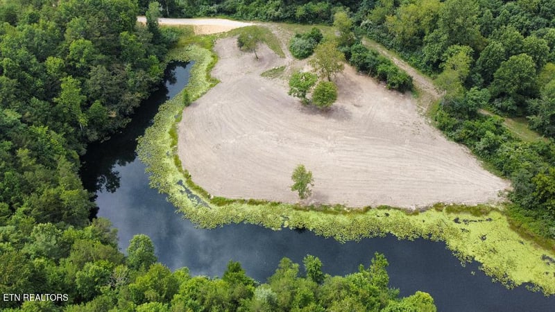 2036 Helenwood Detour Rd, Helenwood, TN 37755