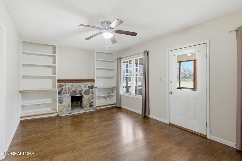 2036 Morganton Rd, Maryville, TN 37801