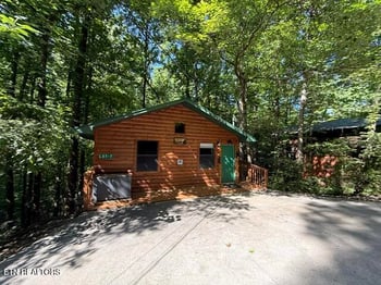2036 Ridge Rd #STE 7, Pigeon Forge, TN 37863