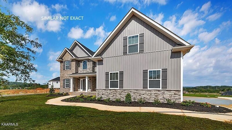 2037 Farm Blvd, Sevierville, TN 37876