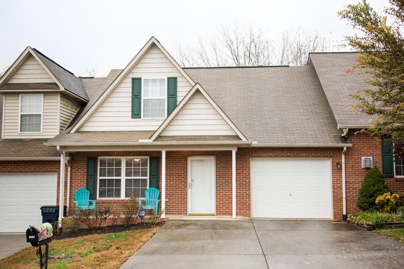 2039 Gatehouse Ln #2, Powell, TN 37849
