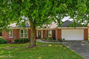 204 Battery Hill Cir, Knoxville, TN 37934