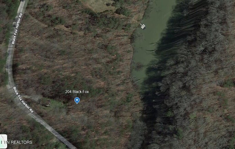 204 Black Fox Harbor Rd, Washburn, TN 37888