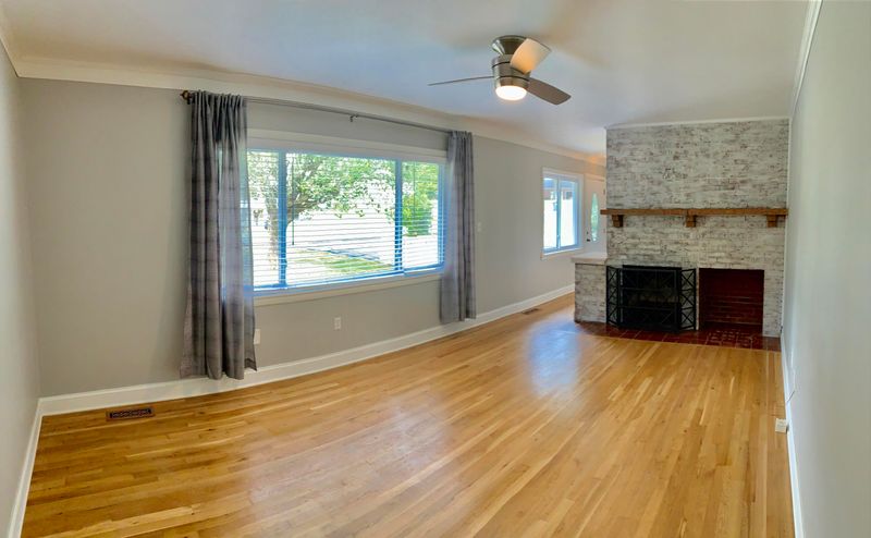204 Brown Mountain Loop Rd, Knoxville, TN 37920