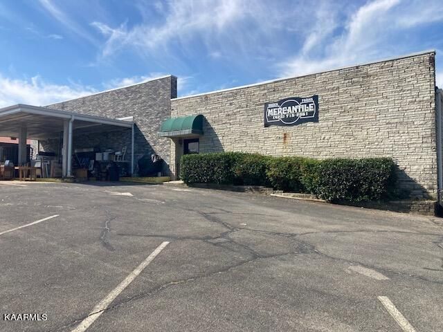 204 E Main St, Niota, TN 37826