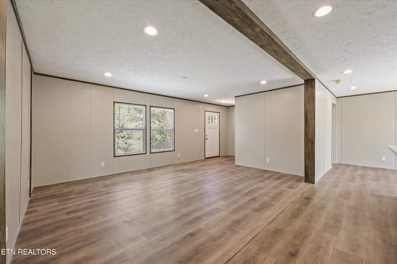 204 Edgewood Dr, Sweetwater, TN 37874