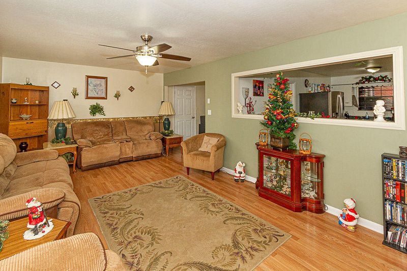 204 Francis St, Maryville, TN 37804