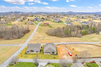 204 Goldcrest Dr, Vonore, TN 37885