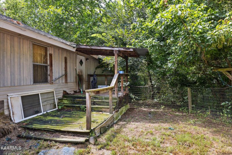 204 Hardin Rd, Kodak, TN 37764