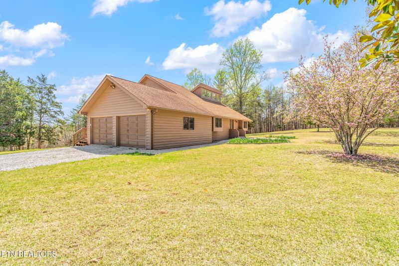204 Harvey Rd, Kingston, TN 37763