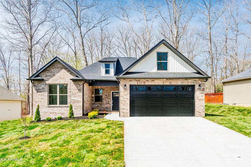 204 Inata Ln, Loudon, TN 37774