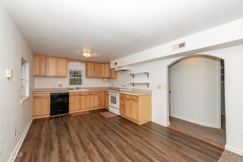 204 Lovers Ln, Townsend, TN 37882