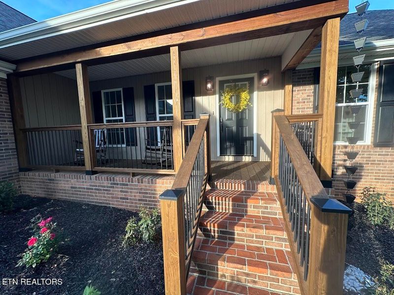204 Meadow Ln, Madisonville, TN 37354