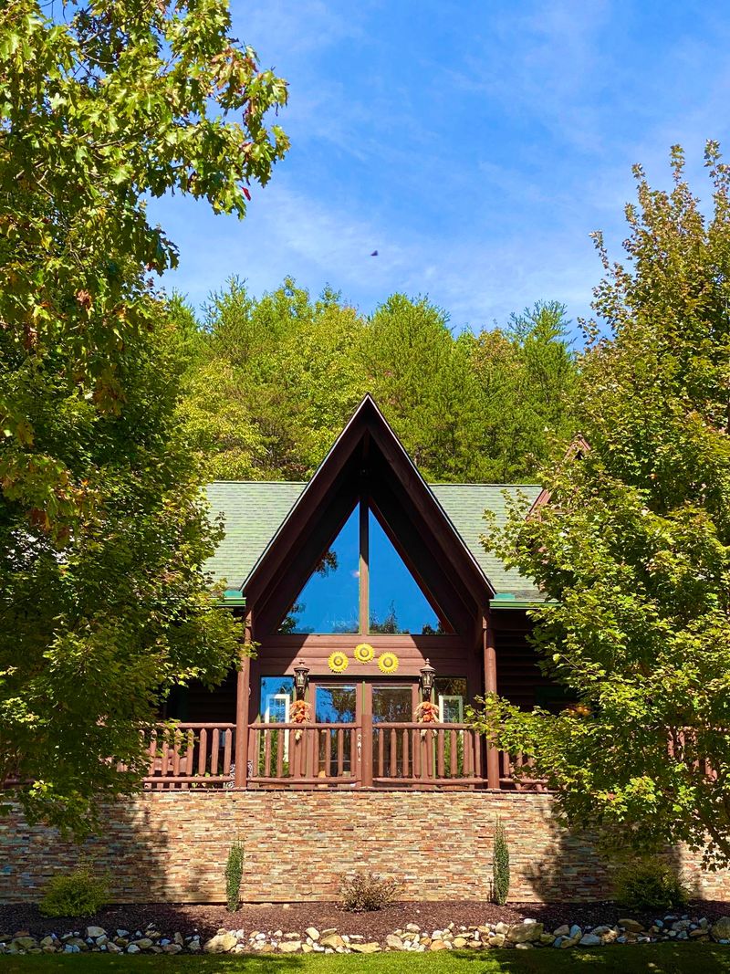 204 Meghans Way, Townsend, TN 37882