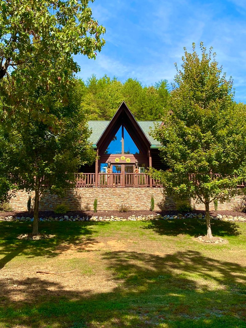 204 Meghans Way, Townsend, TN 37882
