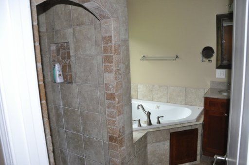 204 Mountain Meadow Ln, Clinton, TN 37716