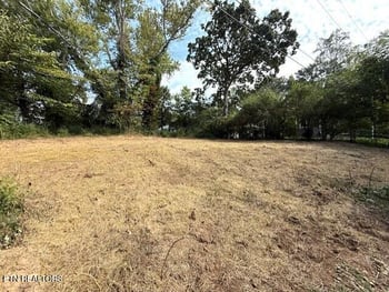 204 Waltham Pl, Oak Ridge, TN 37830