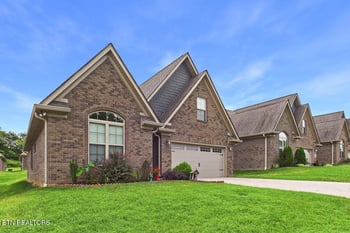 204 Zion Cove Ln, Englewood, TN 37329