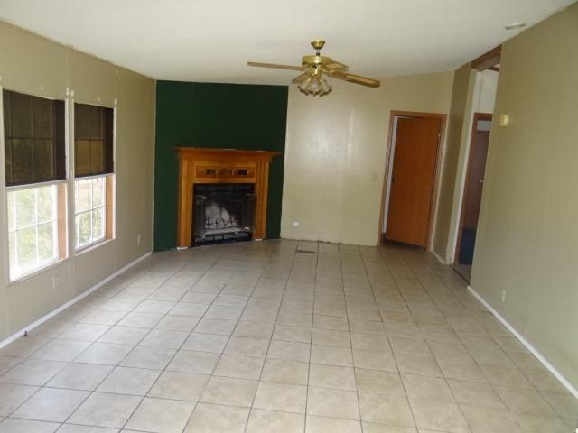 2040 Lakeshore Rd, Talbott, TN 37877