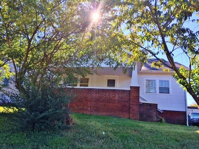 2044 E 5th Ave, Knoxville, TN 37917