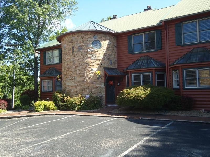 2044 Hickory Ridge Way #3323, Sevierville, TN 37862