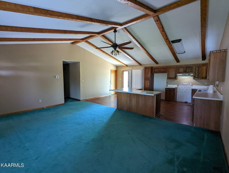 2044 Mullins Rd, Russellville, TN 37860