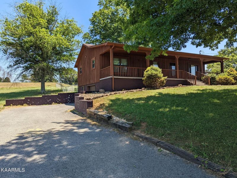 2044 Mullins Rd, Russellville, TN 37860