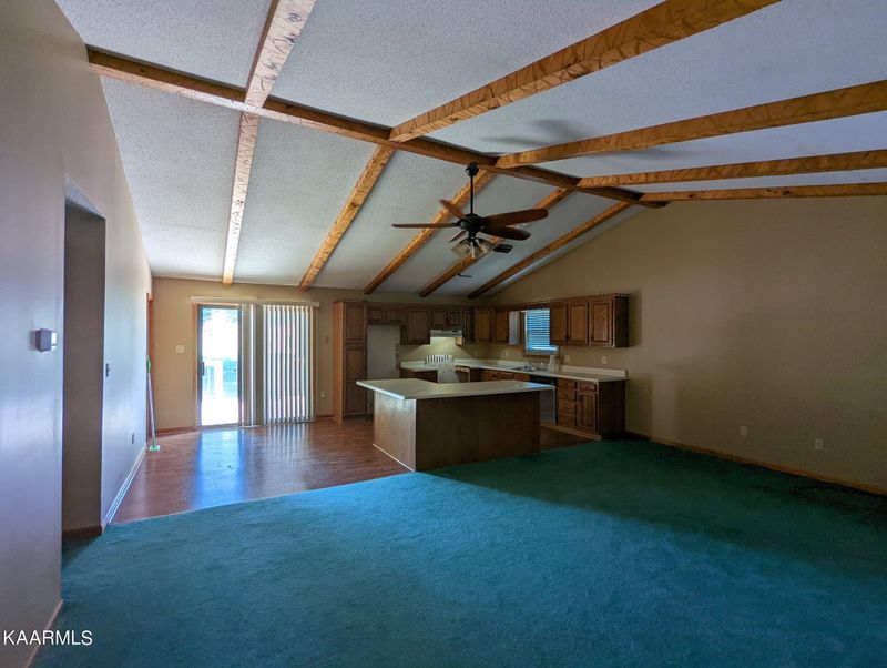 2044 Mullins Rd, Russellville, TN 37860