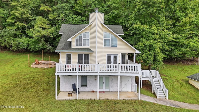 2045 Park Ln, Andersonville, TN 37705