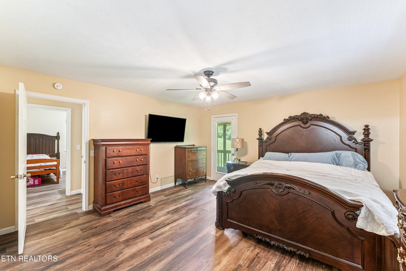 2045 Scenic Meadow Way #2045, Powell, TN 37849