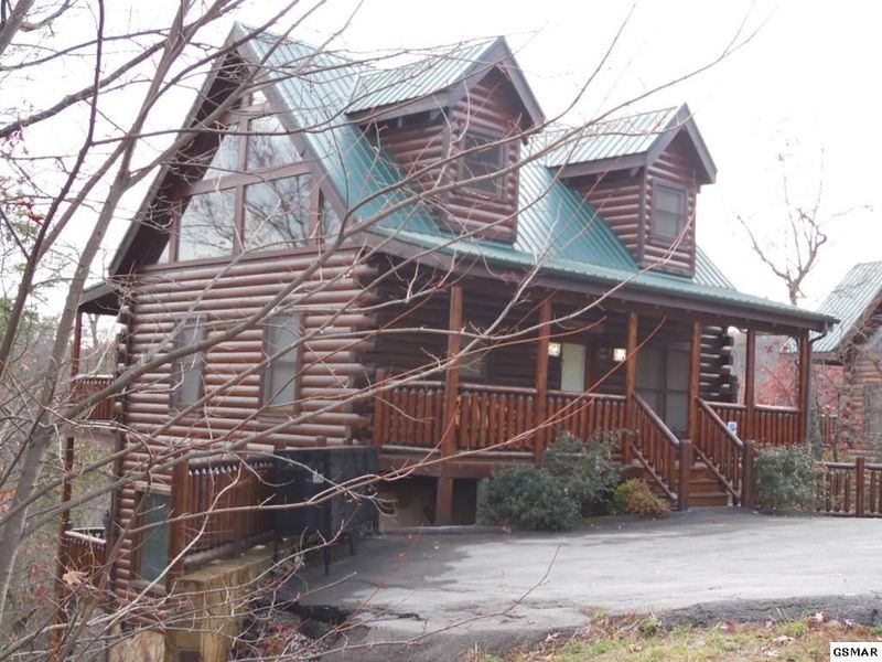 2045 Settlers Ridge Way, Sevierville, TN 37876