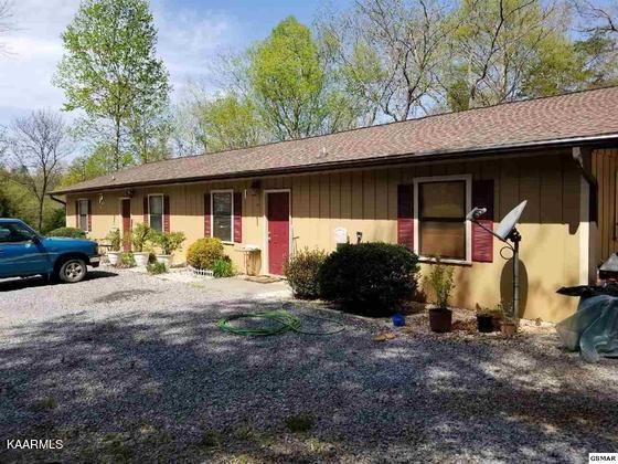 2046 Compton Ct, Sevierville, TN 37876