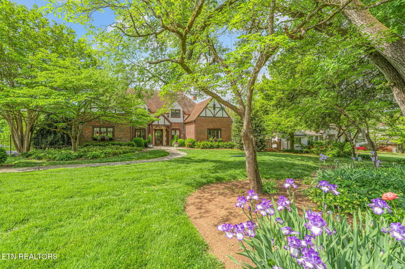 2048 Cherokee Blvd, Knoxville, TN 37919