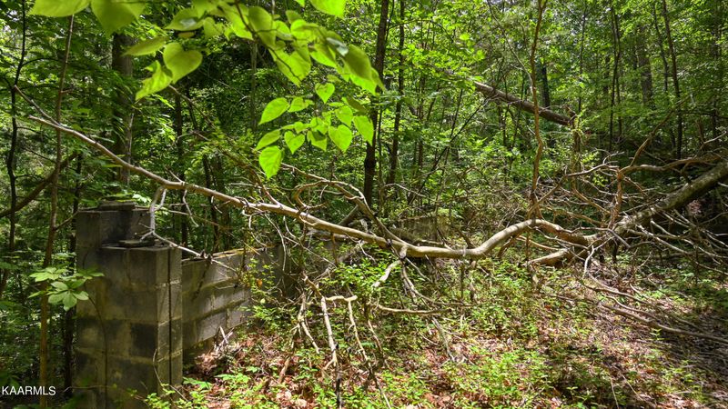 2049 Seagle Hollow Rd, Sevierville, TN 37876