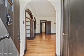 205 Adair Dr, Knoxville, TN 37918