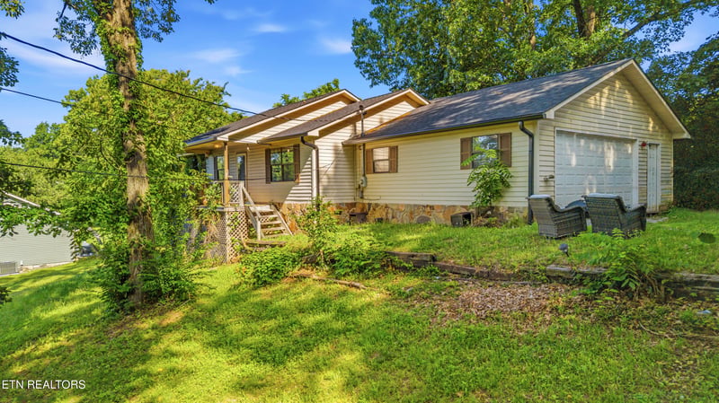 205 Booker Rd, Maynardville, TN 37807