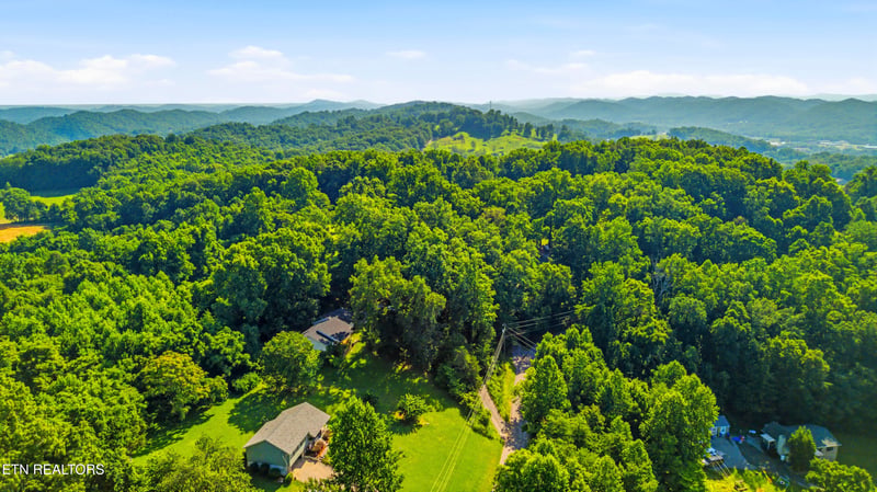 205 Booker Rd, Maynardville, TN 37807