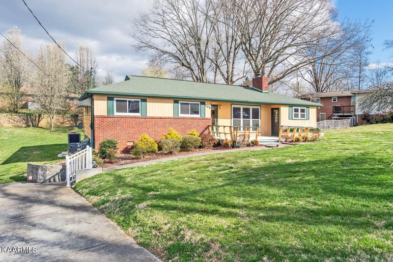205 Brancroff Cir, Knoxville, TN 37920