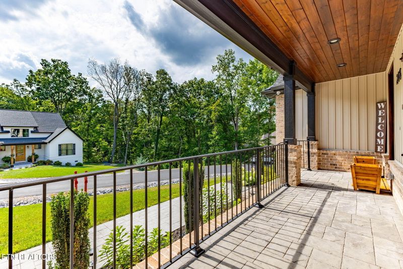 205 Chahyga Cir, Loudon, TN 37774