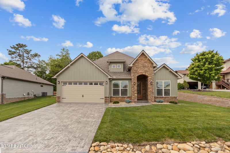 205 Chogi Ln, Loudon, TN 37774